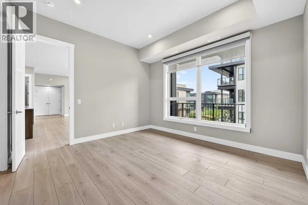 302, 275 Lebel Crescent NW