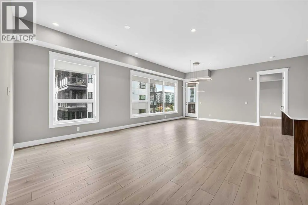 302, 275 Lebel Crescent NW