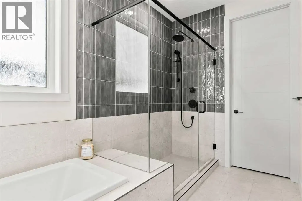 4 Westmount Point