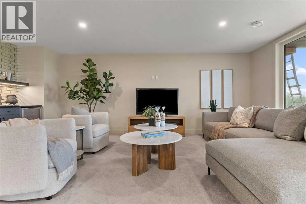 4 Westmount Point