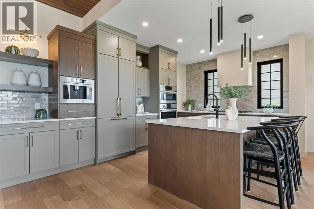 4 Westmount Point