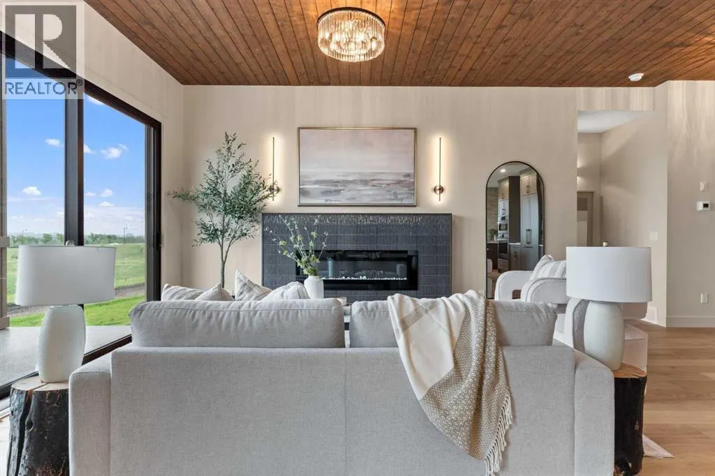 4 Westmount Point