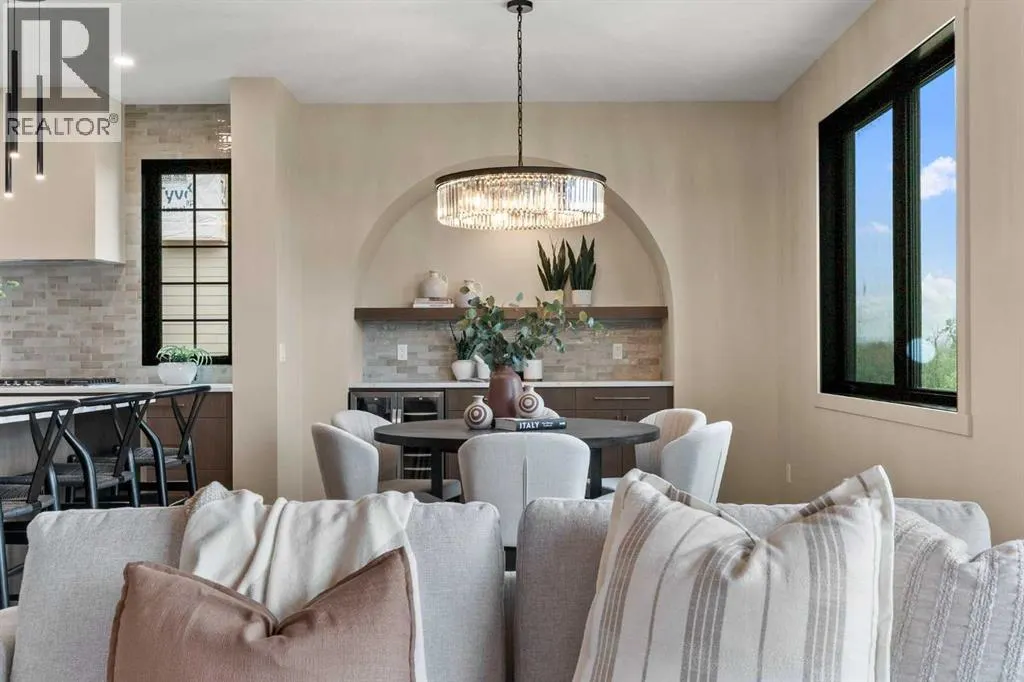 4 Westmount Point