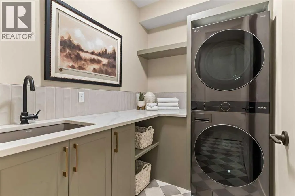 4 Westmount Point