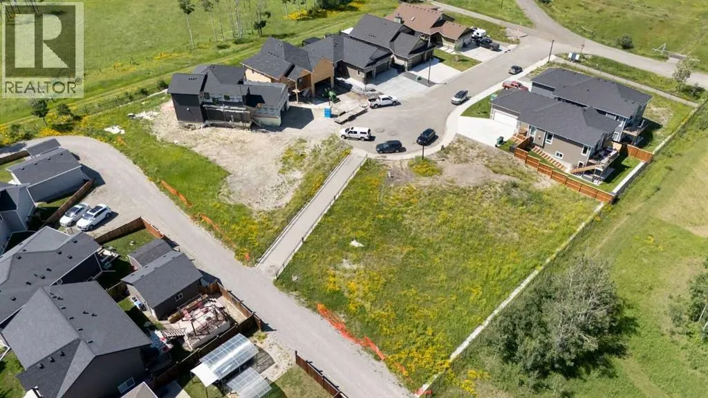 12 Country Meadows Cove