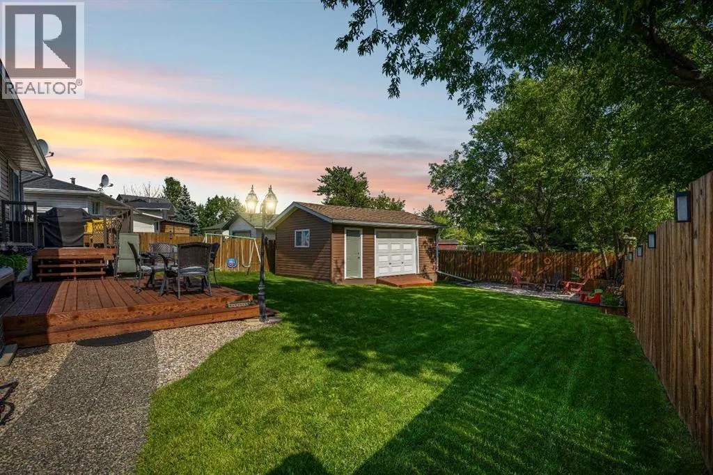 114 Hilltop Crescent
