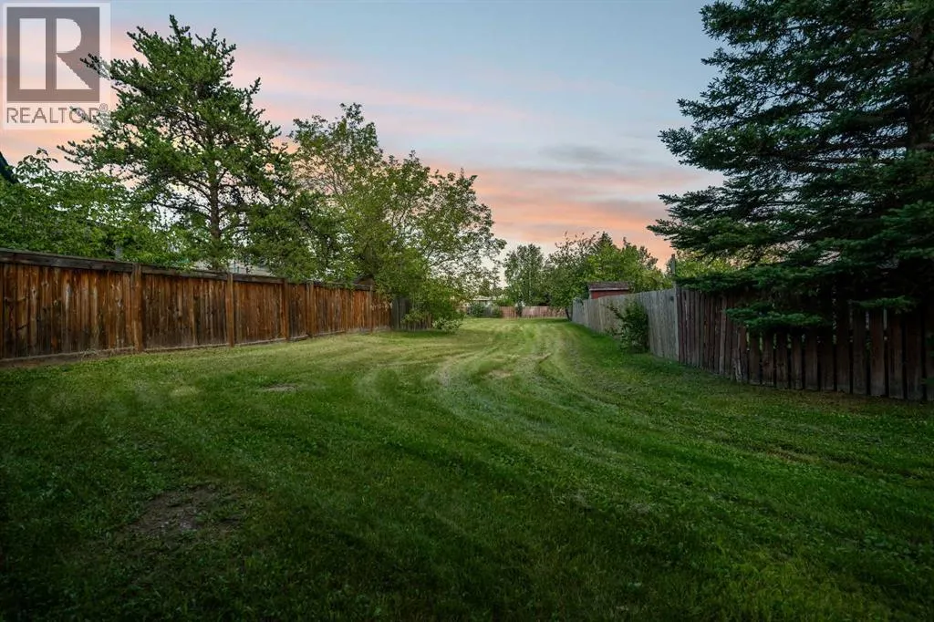 114 Hilltop Crescent