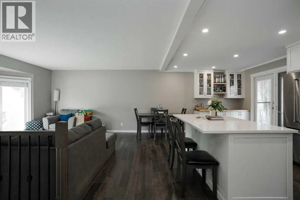 525 Beacon Hill Drive