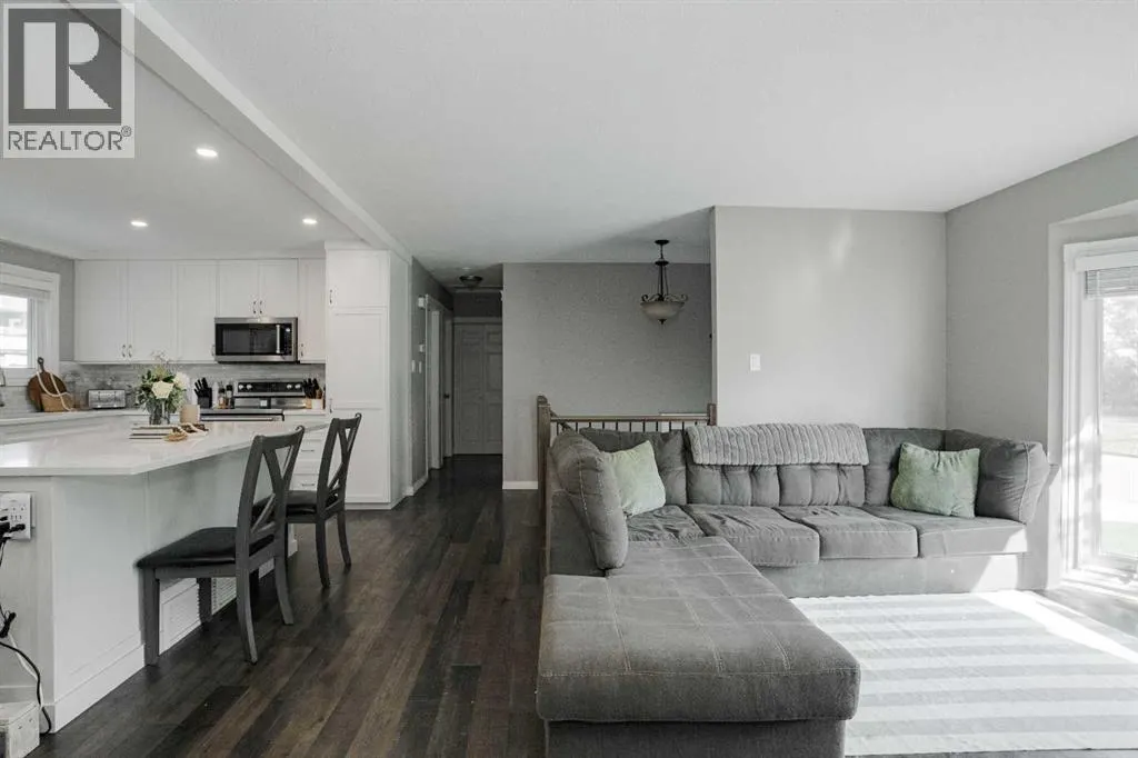 525 Beacon Hill Drive