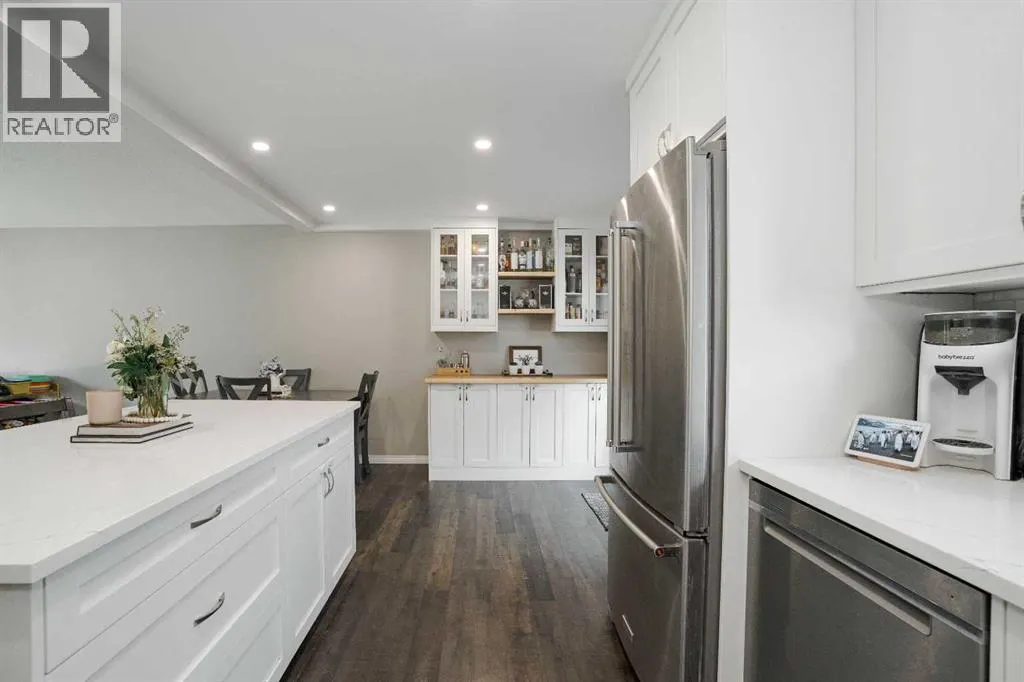 525 Beacon Hill Drive
