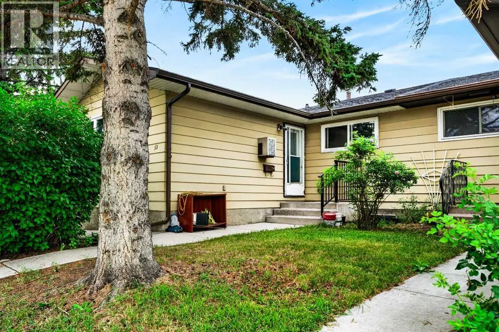 53 Queen Isabella Close SE