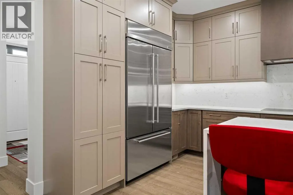 220 Marina Cove SE