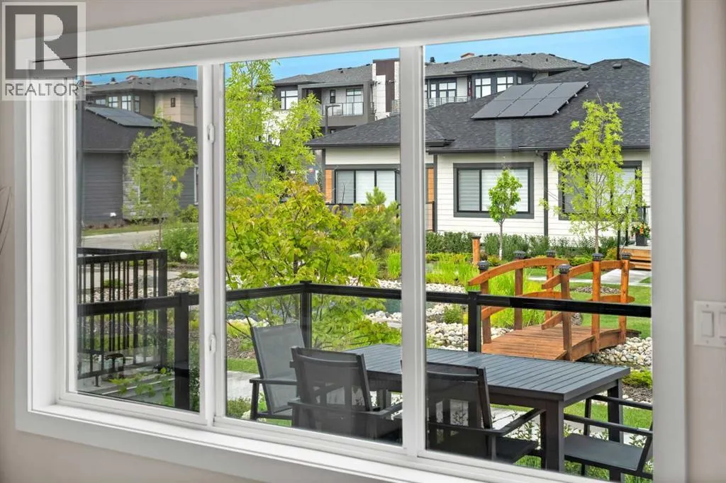 220 Marina Cove SE
