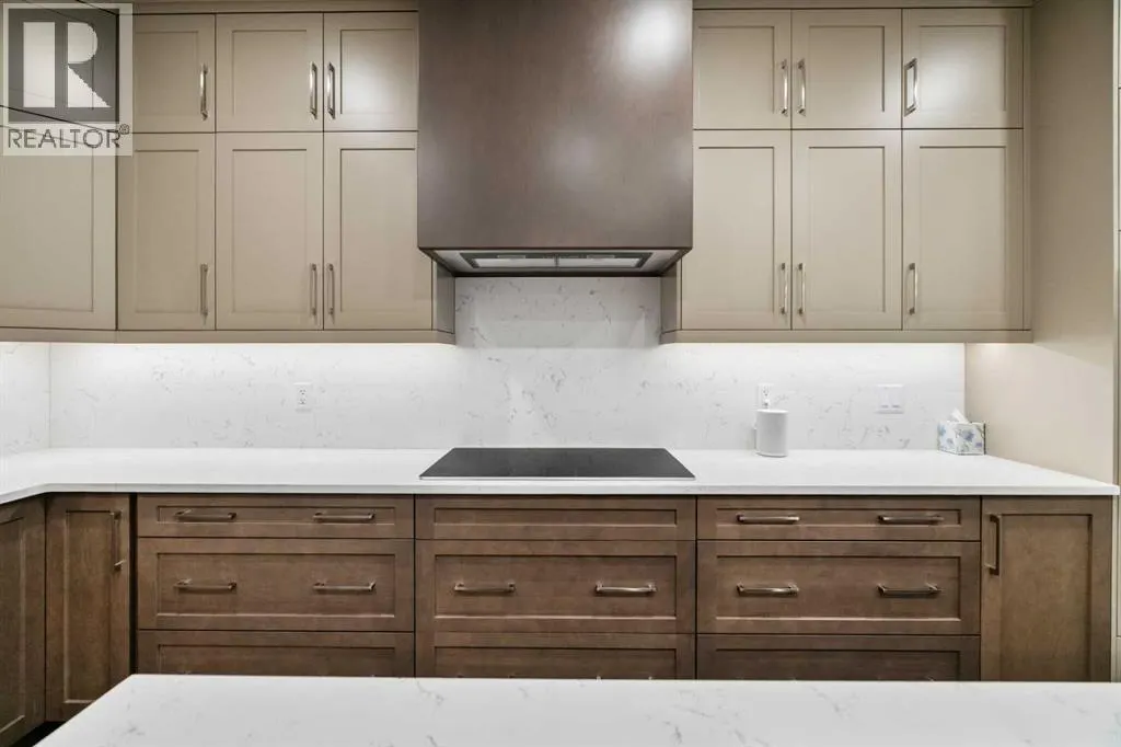 220 Marina Cove SE