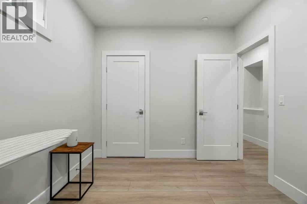 220 Marina Cove SE
