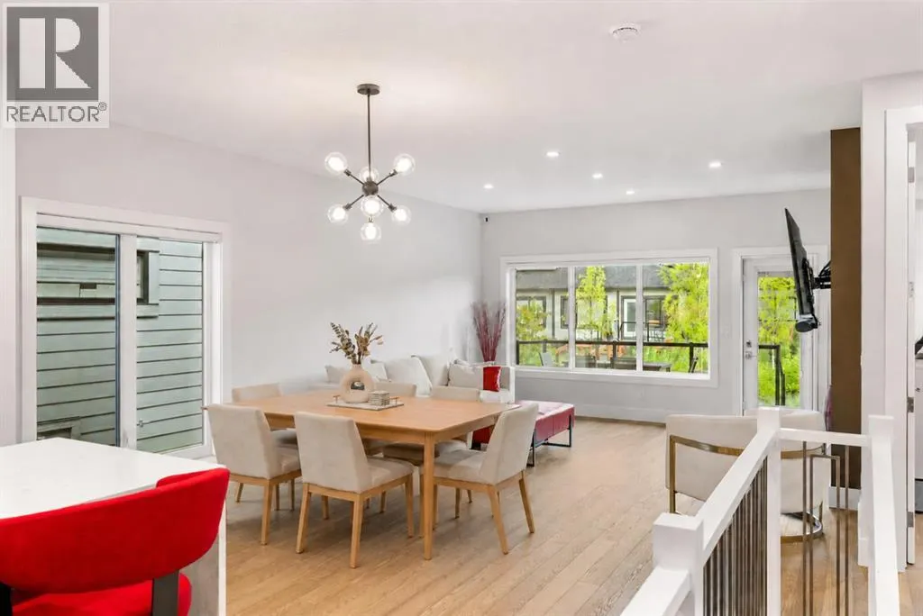 220 Marina Cove SE