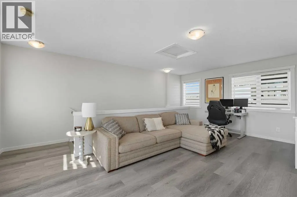 102, 474 Seton Circle SE