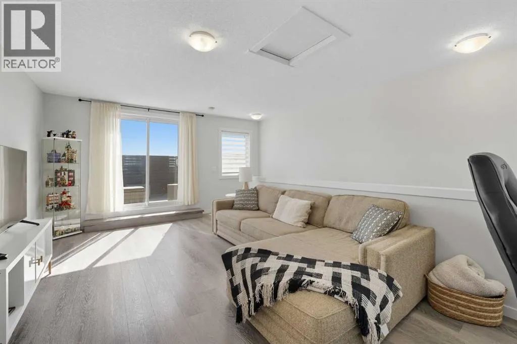 102, 474 Seton Circle SE