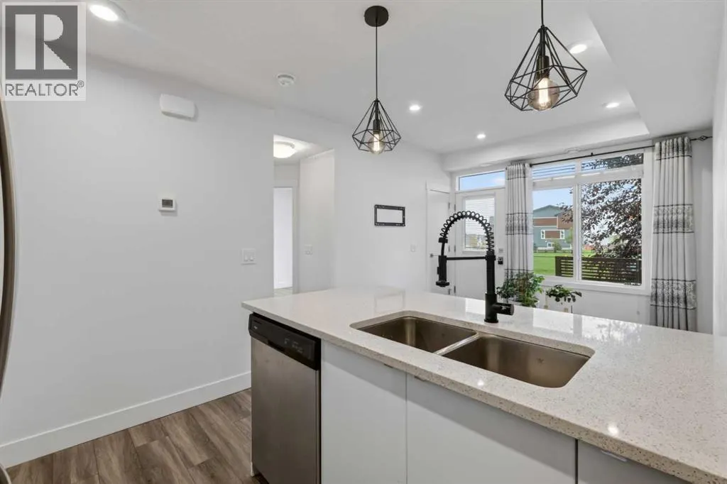 214 Seton Passage SE