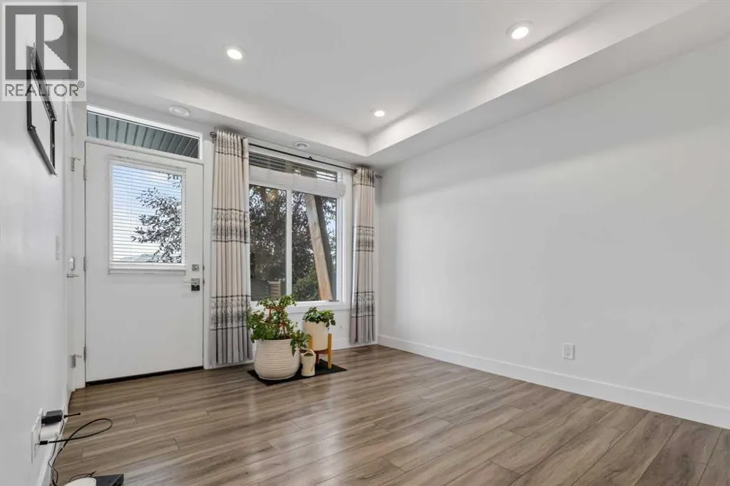 214 Seton Passage SE