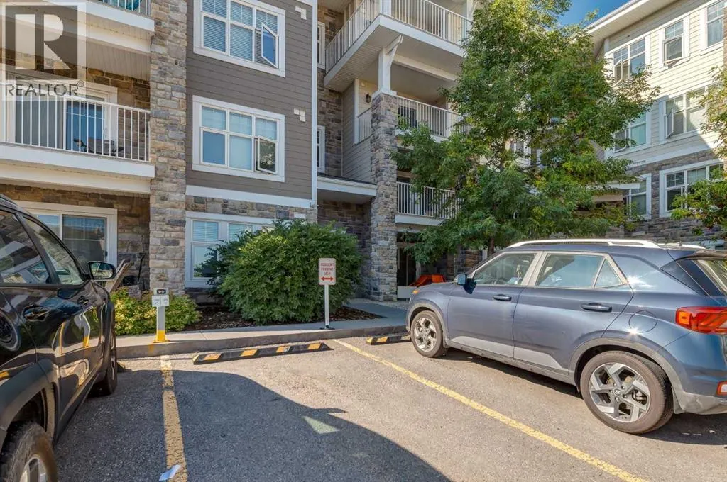 2108, 11 Mahogany Row SE
