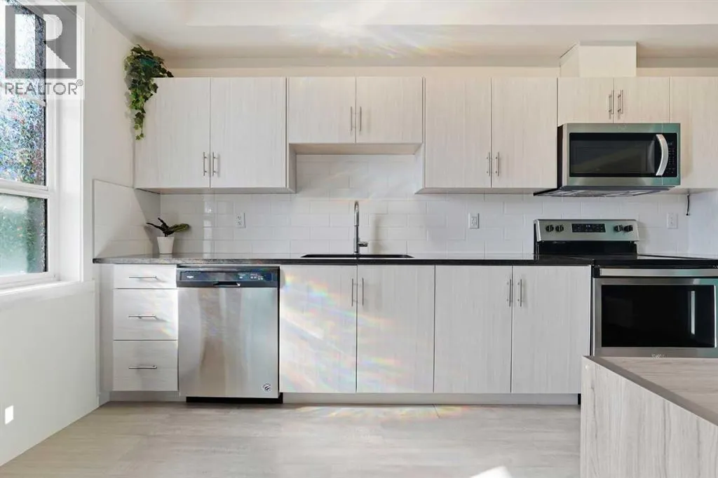 7206, 151 Legacy Main Street SE