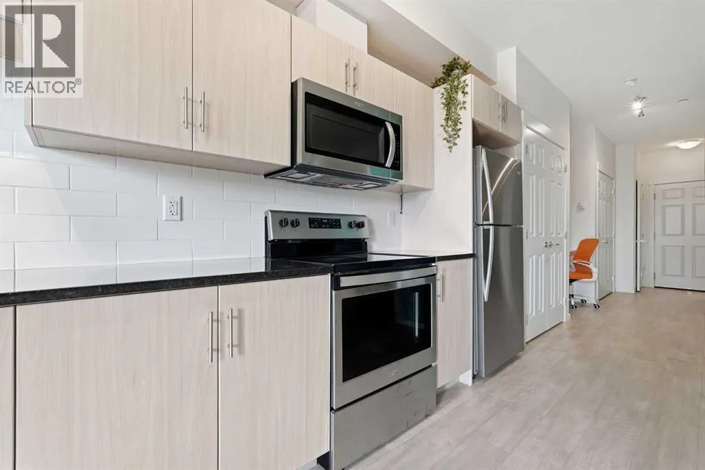 7206, 151 Legacy Main Street SE