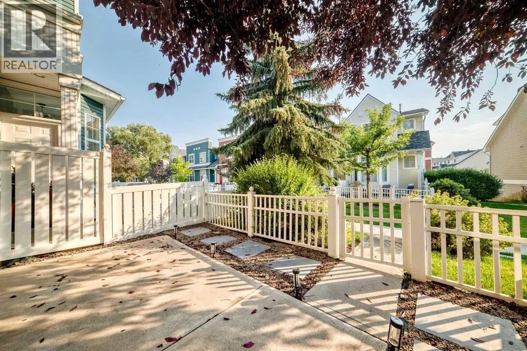 252 McKenzie Towne Link SE