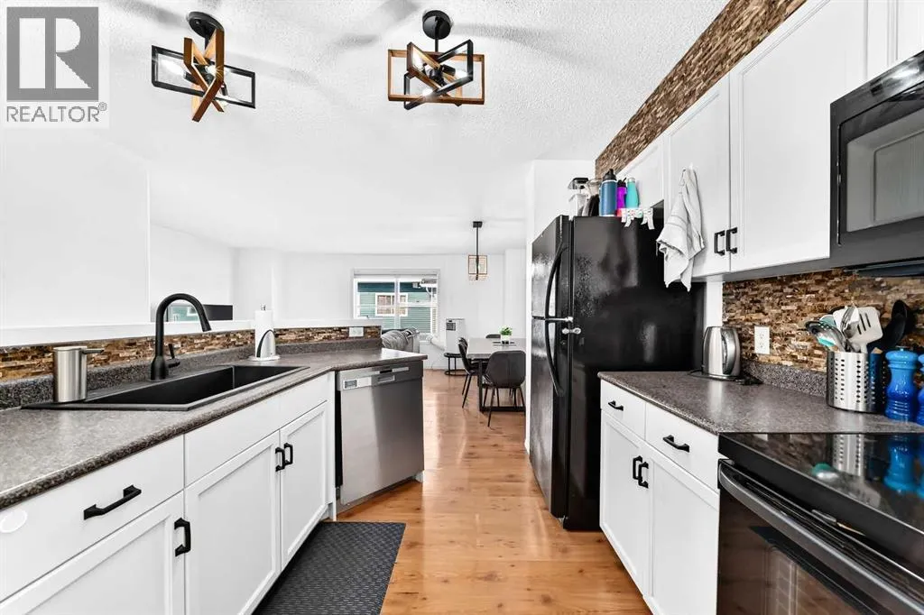 252 McKenzie Towne Link SE
