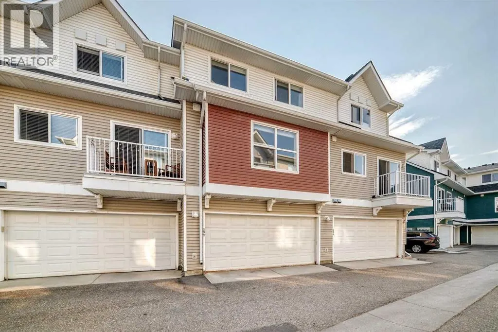252 McKenzie Towne Link SE