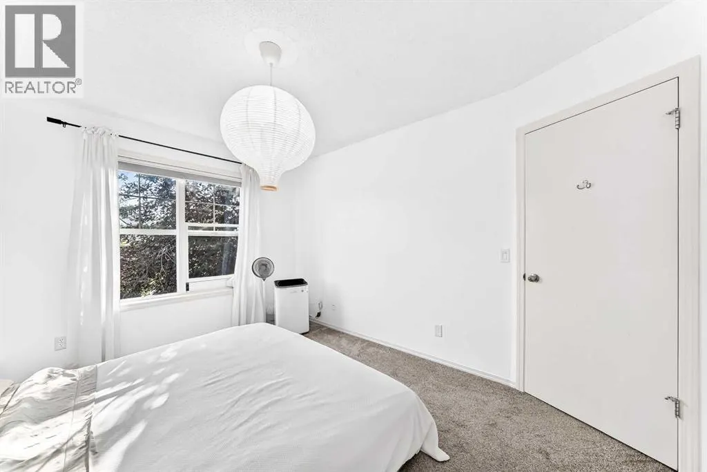 252 McKenzie Towne Link SE