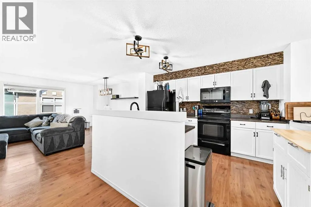 252 McKenzie Towne Link SE