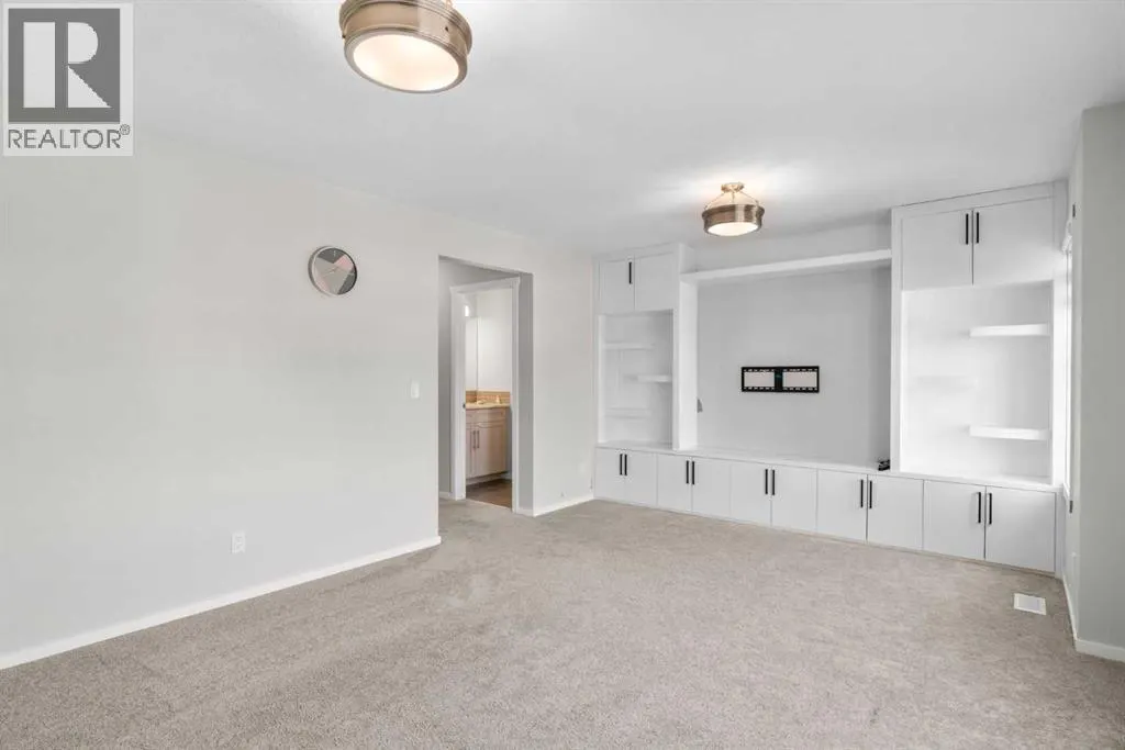243 Savanna Lane NE