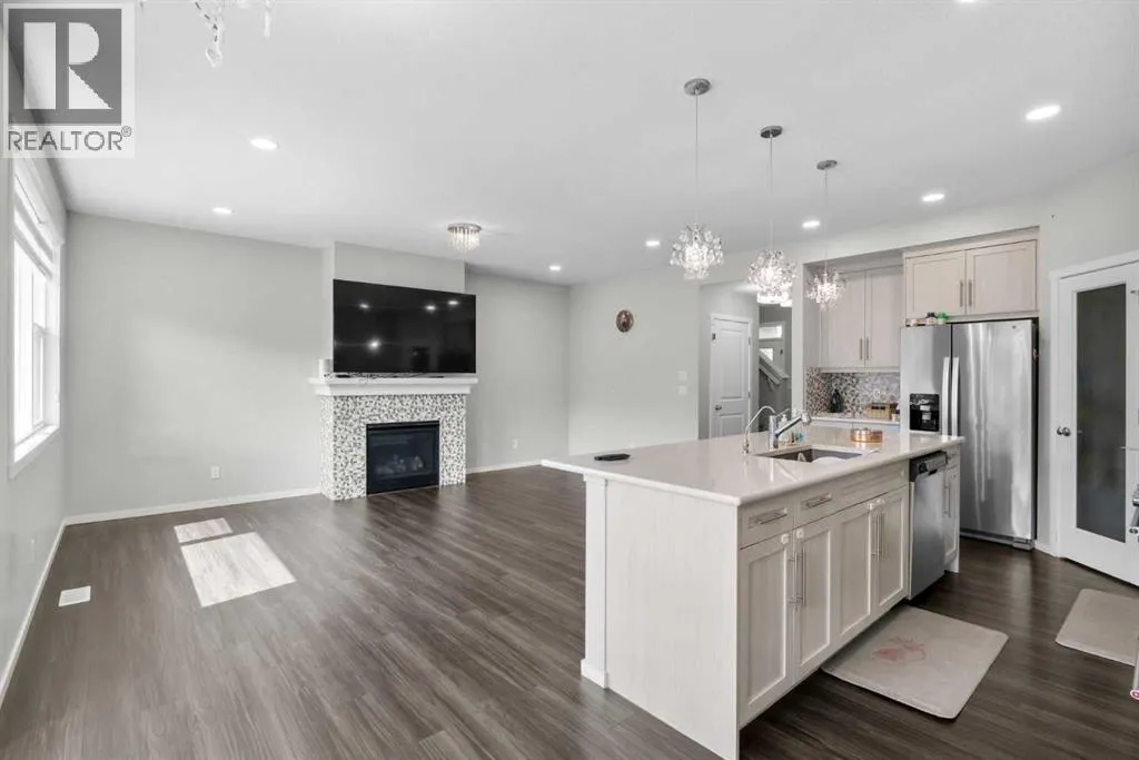 243 Savanna Lane NE