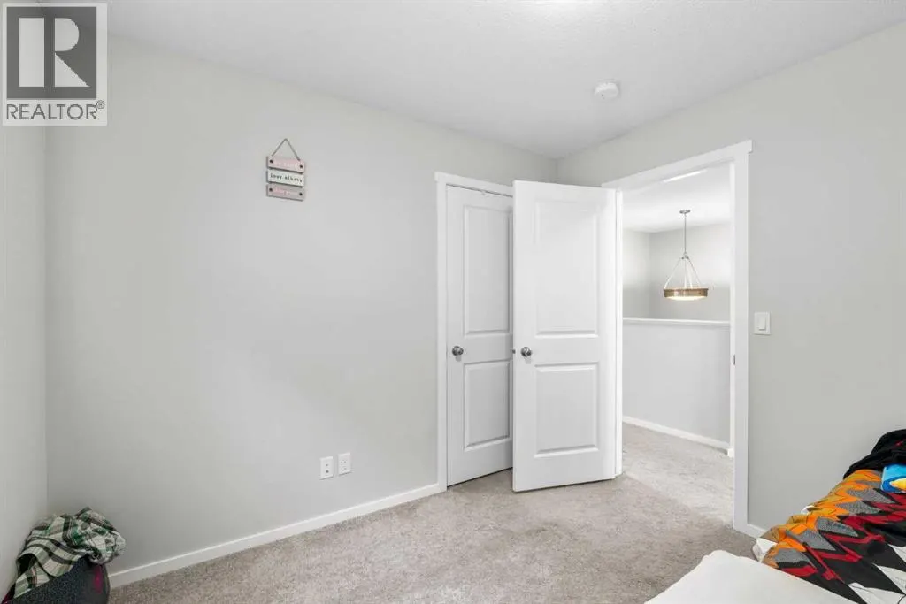 243 Savanna Lane NE
