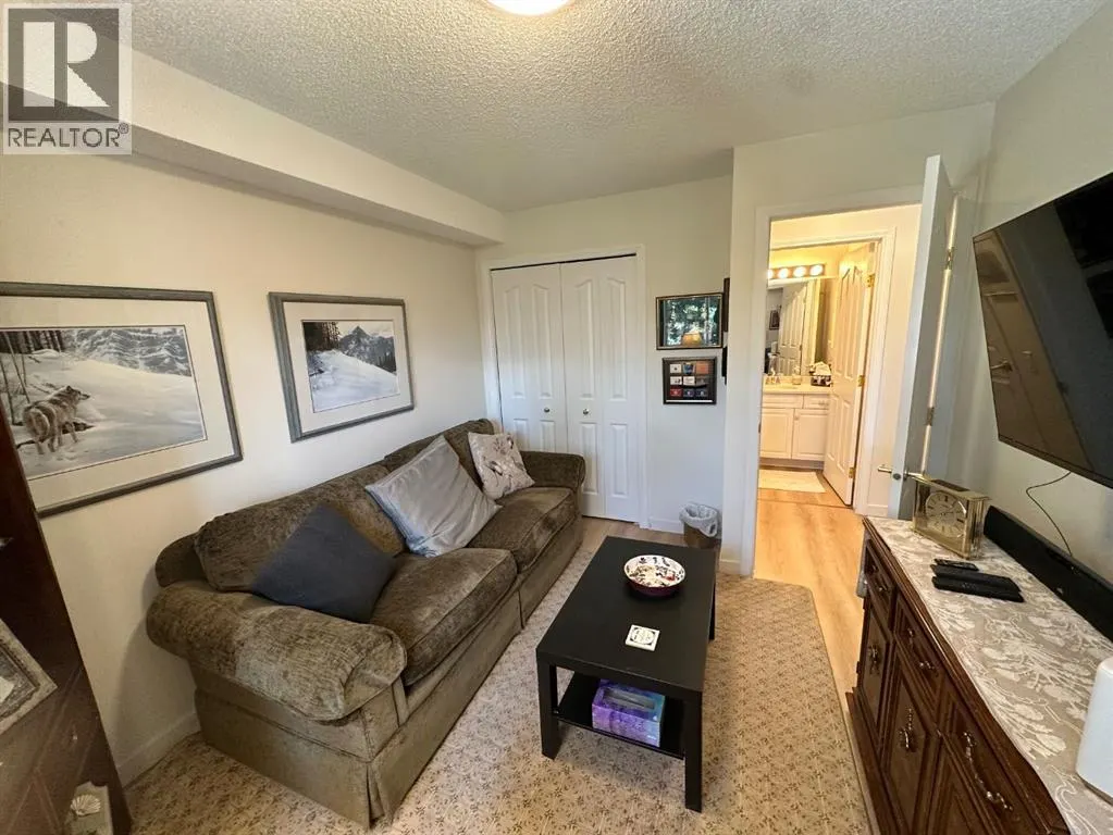 3338, 1818 Simcoe Boulevard SW