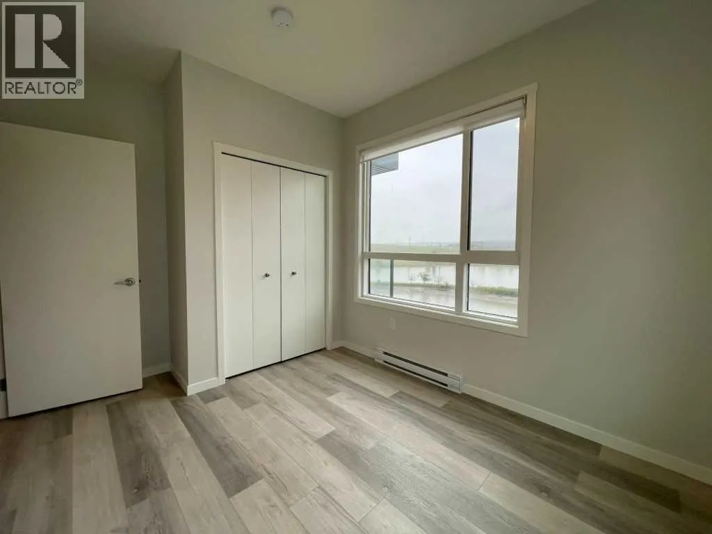 2304, 42 Cranbrook Gardens SE