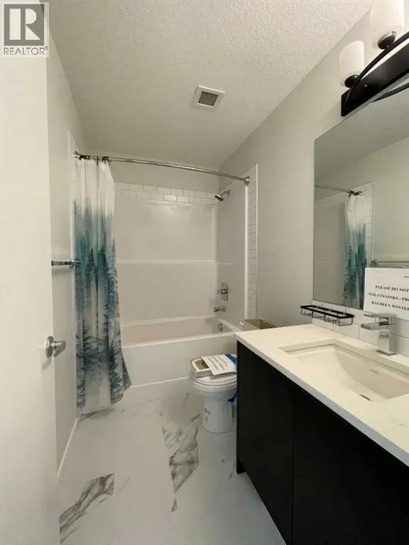 2304, 42 Cranbrook Gardens SE
