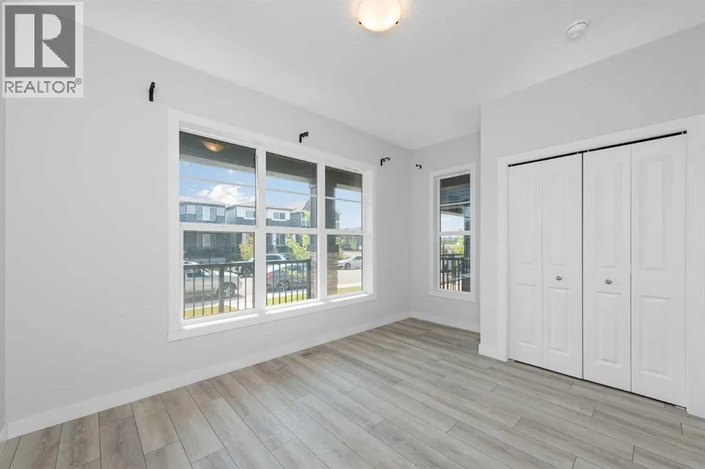 206 Legacy Glen Court SE