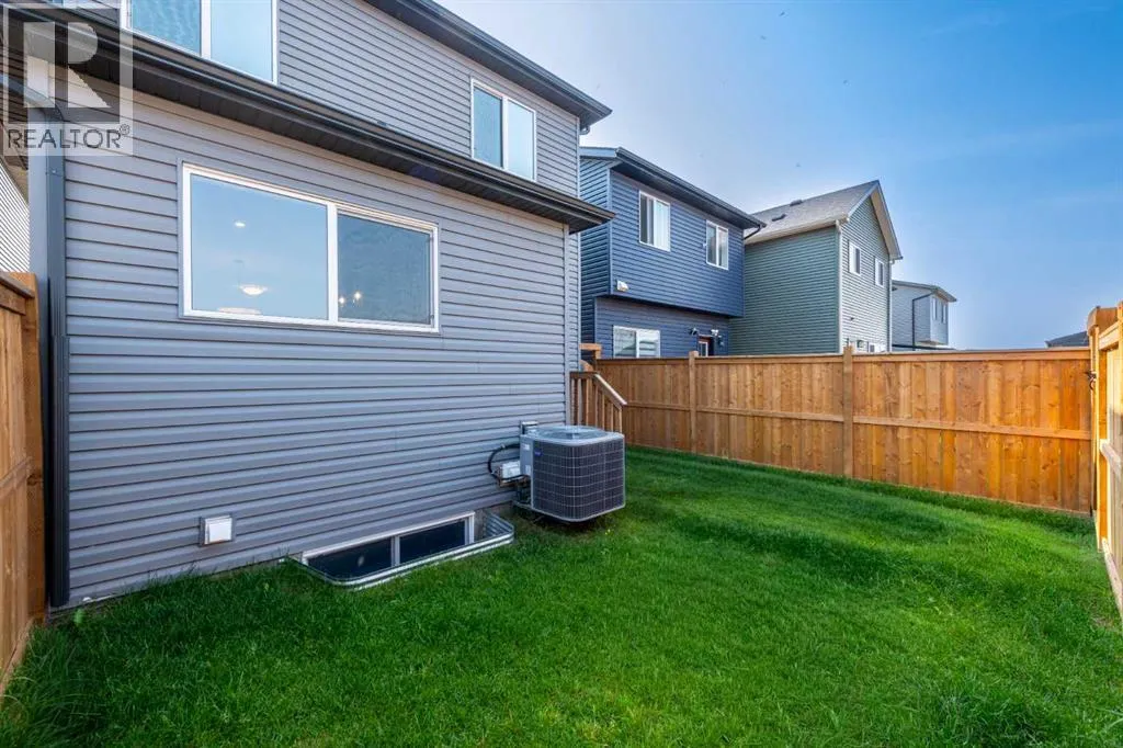 206 Legacy Glen Court SE