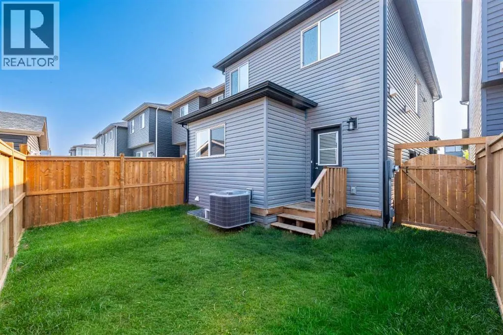 206 Legacy Glen Court SE