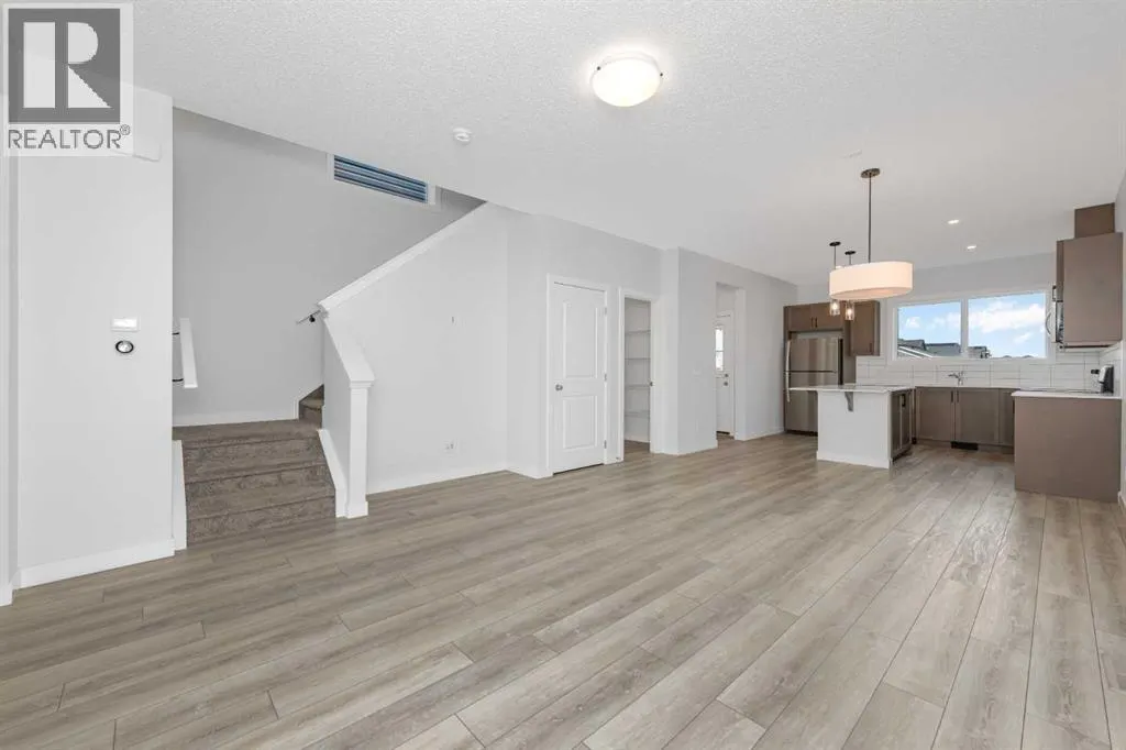 206 Legacy Glen Court SE
