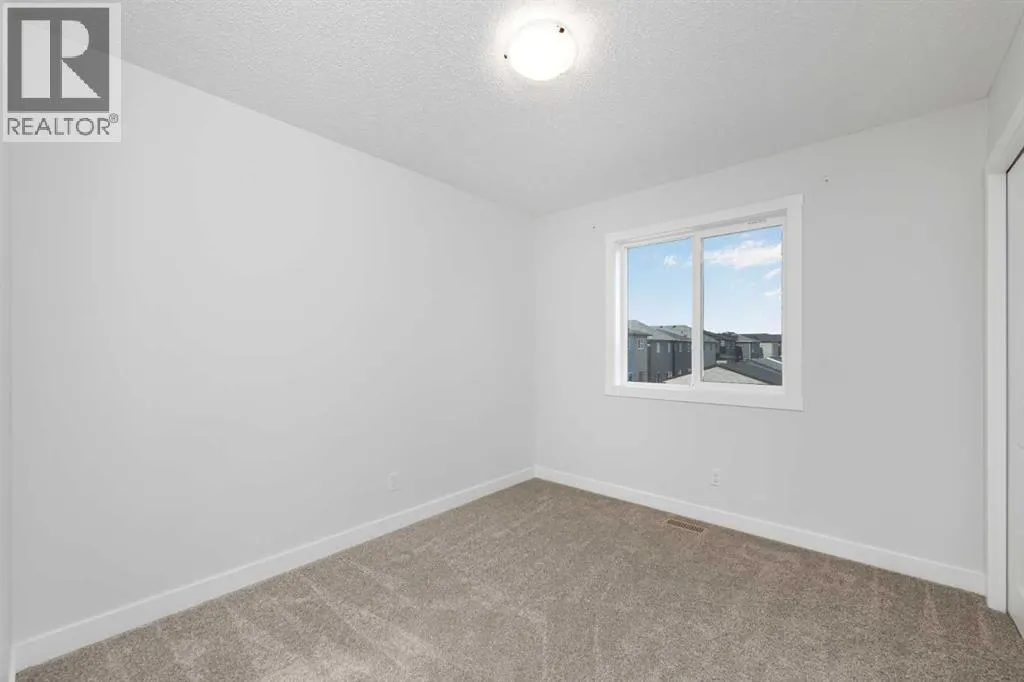 206 Legacy Glen Court SE