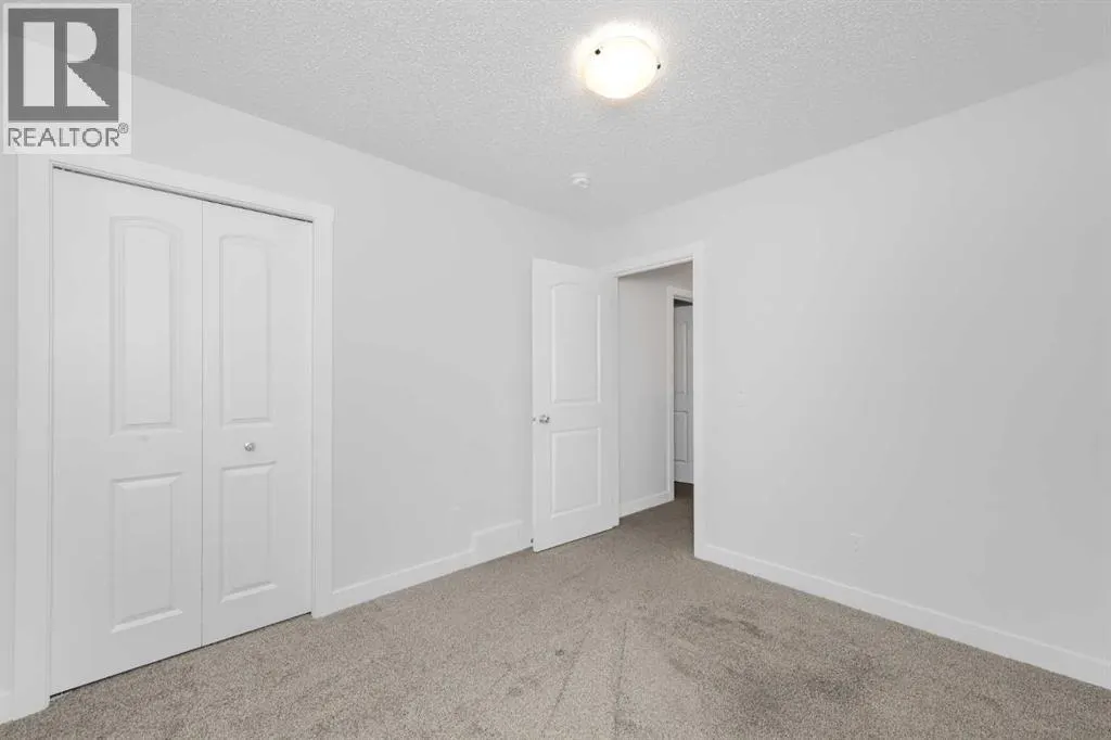 206 Legacy Glen Court SE