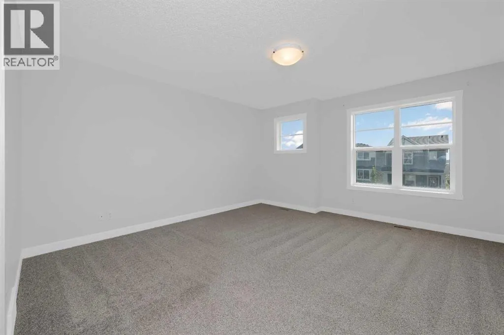 206 Legacy Glen Court SE
