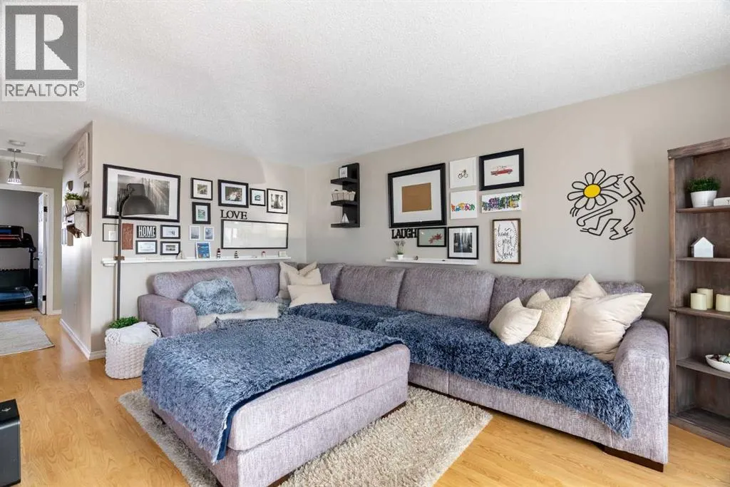 128 Cornwall Drive