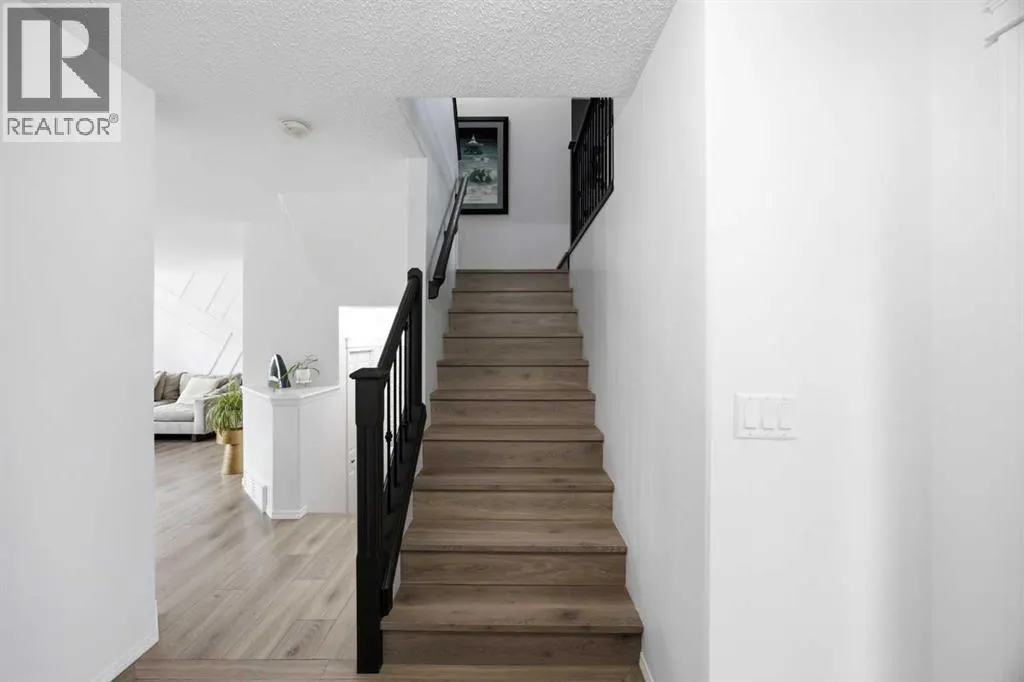 164 Silverado Range Close SW