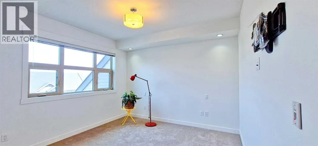 206, 15 ASPENMONT Heights SW