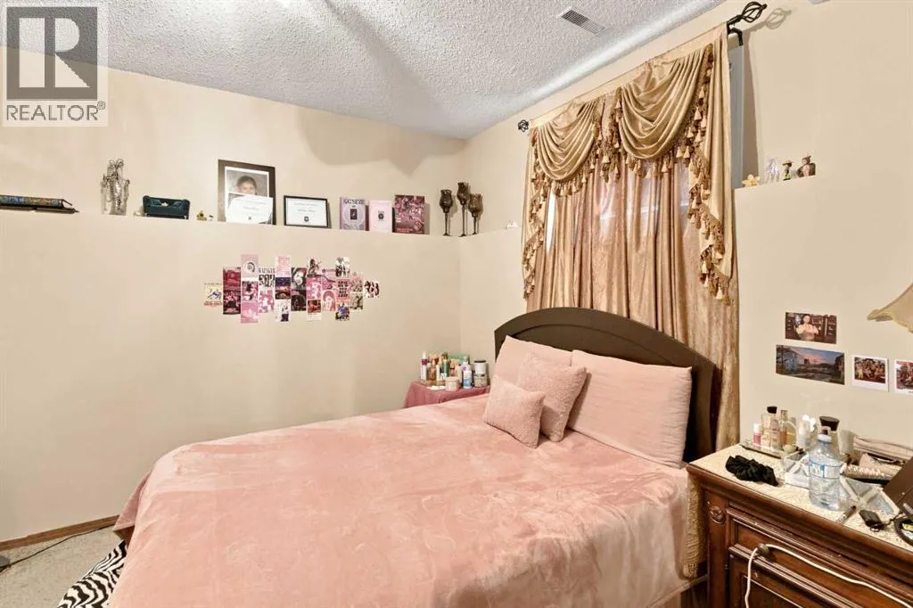 2709 Signal Hill Bay SW