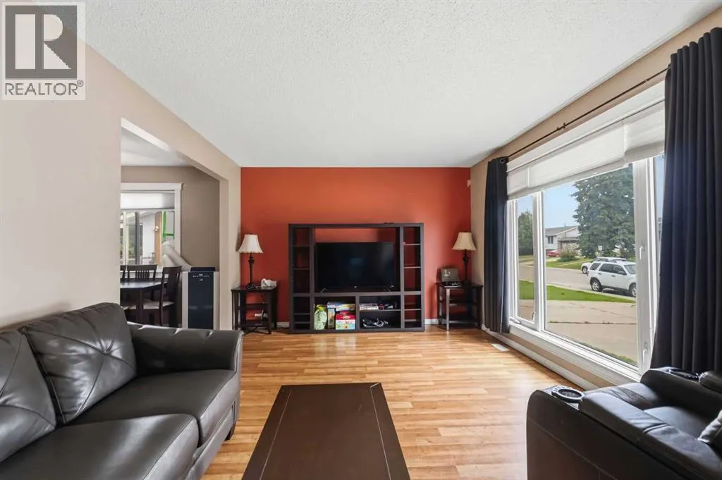 157 Rogers Crescent